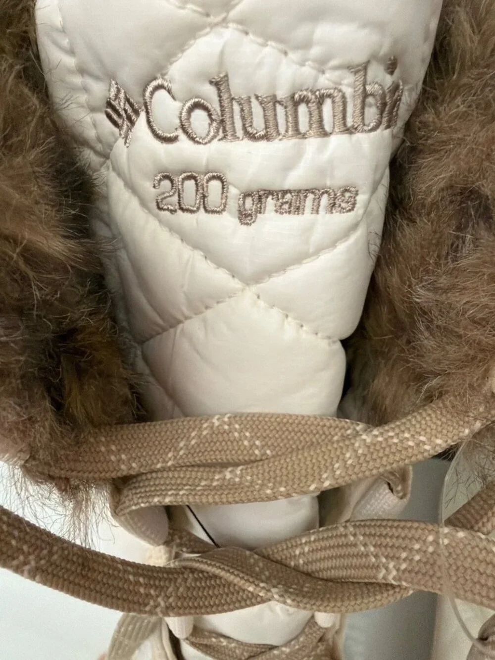 Columbia 200 Grams Women's Minx Mid-Winter Snow Boots Size 8